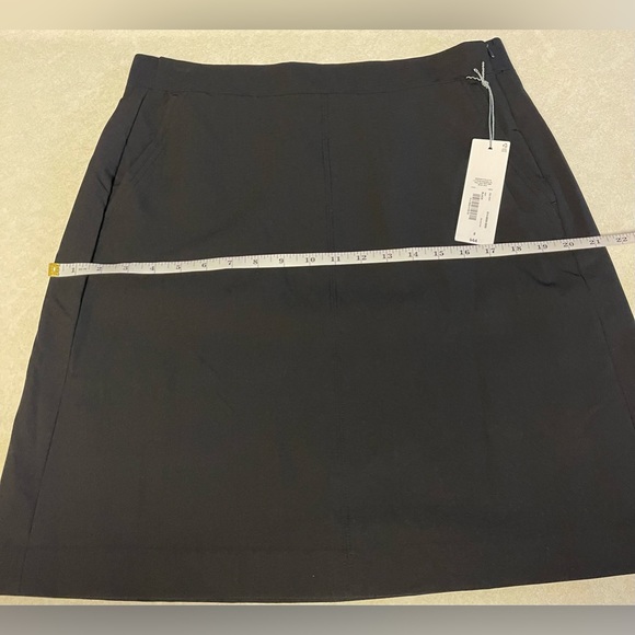 Liz Claiborne Women’s black lined skirt with pockets and elastic waistband Sz 8 - Picture 14 of 14